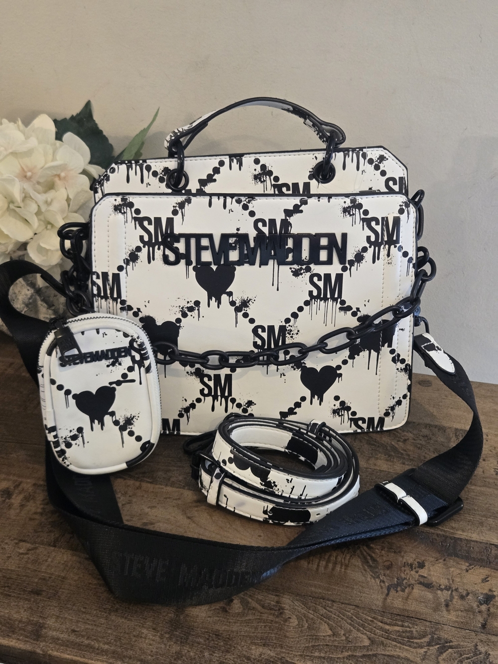 NWOT - Rare Steve Madden Bevelyn Blood Drip Heart Print Satchel pink black goth